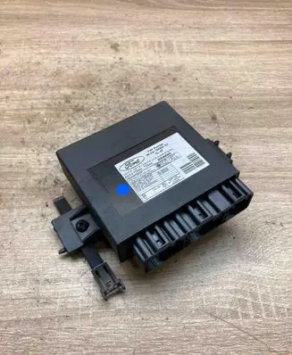 Ford Focus Comfort/convenience module 98AG15K600DC 5WK47230C T83SA