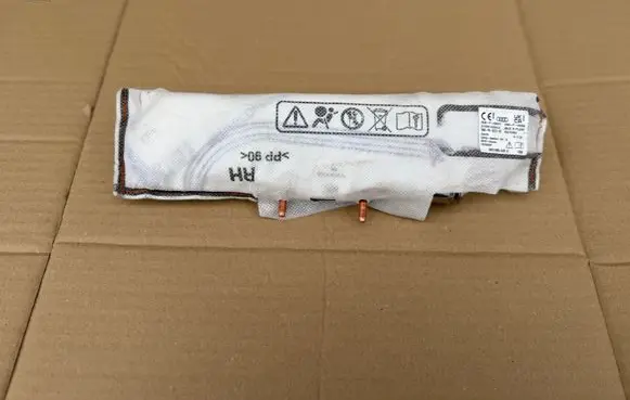 Audi A5 Seat airbag 8B3880242D