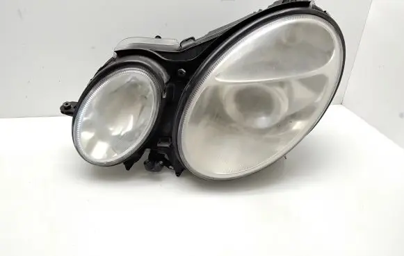 Mercedes-Benz E W211 Headlight/headlamp 15435900 5DV00829000 5DF00827900