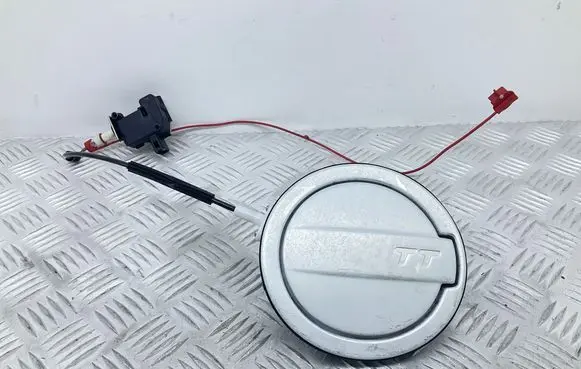 Audi TT TTS Mk2 Fuel tank cap 8J0809900D 8J0010508 8J0809905C
