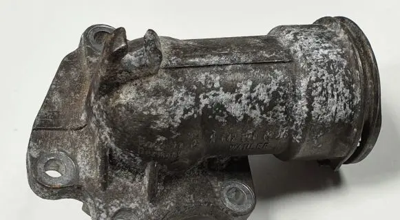 Thermostat/thermostat housing