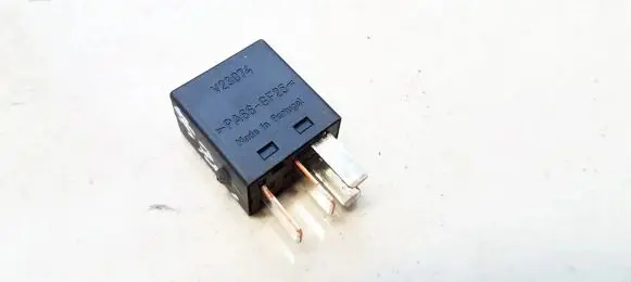 Mitsubishi Space Star Other relay MB9533821