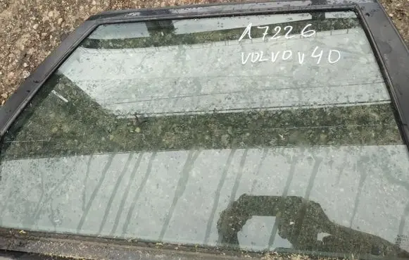 Volvo S40, V40 Rear door window glass