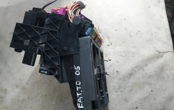 Volkswagen Sharan Fuse module 7m3962258ah