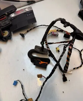 Volkswagen Golf VI Front door wiring loom 5k3971120 FTVW360