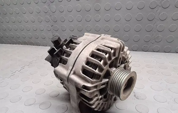 BMW X3 E83 Generator/alternator LRA03100