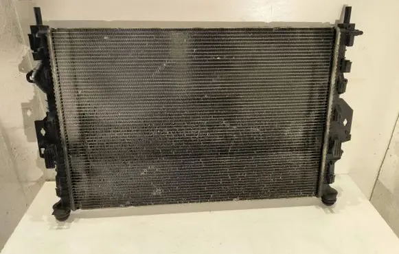 Ford Kuga I Coolant radiator 6G918005DC