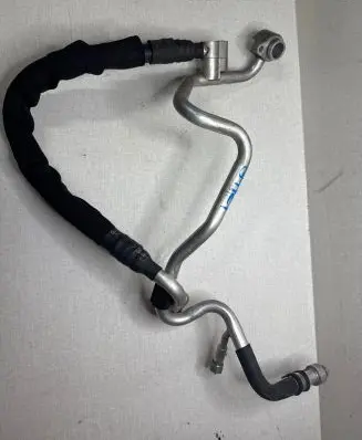 Porsche Cayenne (92A) Air conditioning (A/C) pipe/hose 7p5816744C 7p5816738