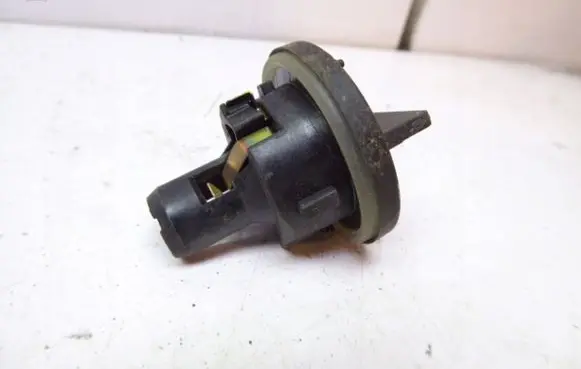 KIA Ceed Headlight part 15938301
