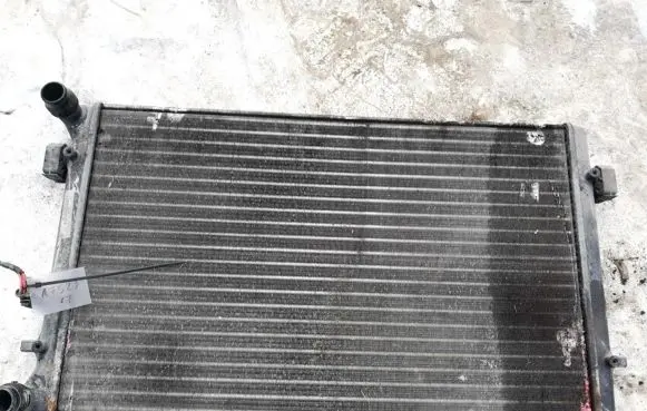 Audi A3 S3 8L Coolant radiator 1j0121253h