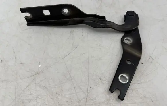 Volkswagen Golf VII Engine bonnet/hood hinges 5G0823302B