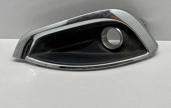 Chrysler Pacifica Front fog light trim/grill 65620K 68229006AA 1168P
