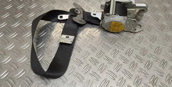 Toyota RAV 4 (XA30) Front seatbelt