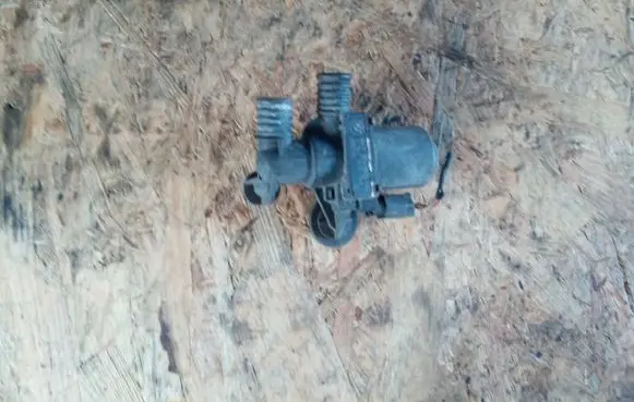 Coolant heater control valve
