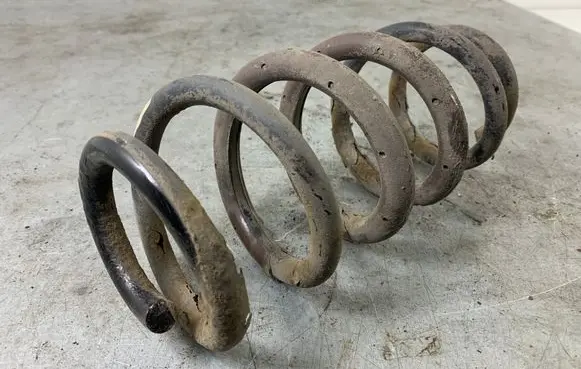 Toyota RAV 4 (XA30) Rear coil spring