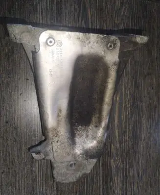 BMW 5 E60 E61 Engine mounting bracket 23191310