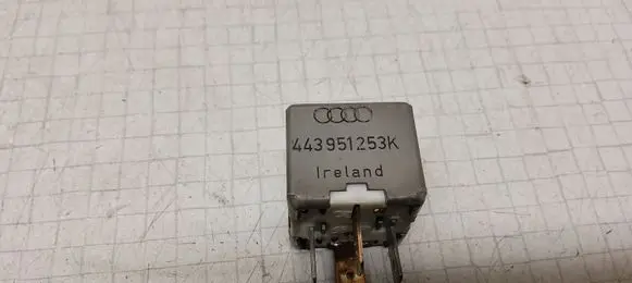 Audi A6 S6 C4 4A Other relay 443951253K 899512000