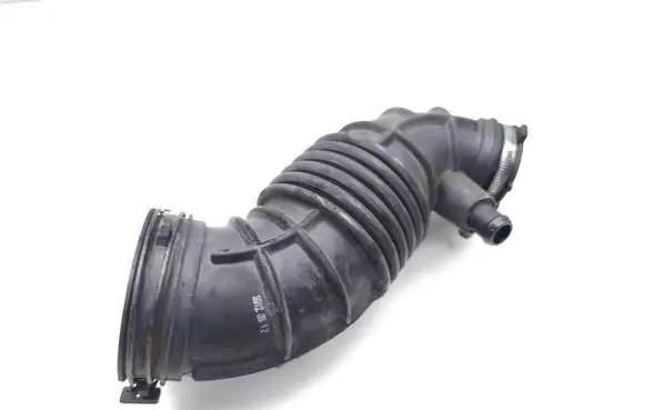 KIA Sorento Air intake hose/pipe 281302W300