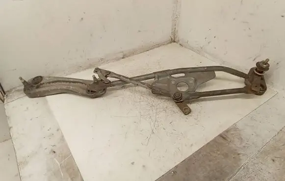 BMW 5 E39 Front wiper linkage 