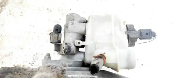 Volkswagen PASSAT B6 Master brake cylinder