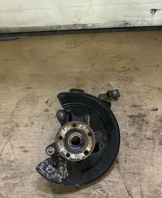 Volvo XC60 Front wheel hub spindle knuckle