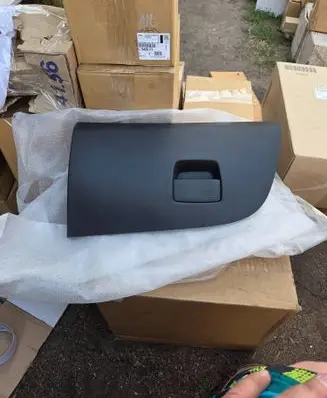 Opel Corsa E Glove box lid/cover 39195496