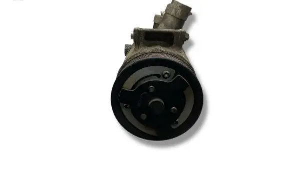 Volkswagen PASSAT B6 Air conditioning (A/C) compressor (pump) 5N0820803 R134A1701P 045333118B4