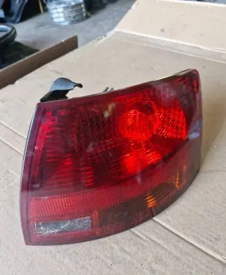 Audi A4 S4 B7 8E 8H Rear/tail lights 8E9945096E 484002 ULO748002