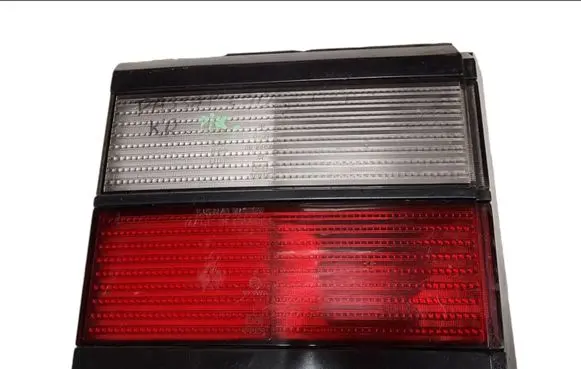 Volkswagen PASSAT B3 Tailgate rear/tail lights 333945107 333945108 333945111