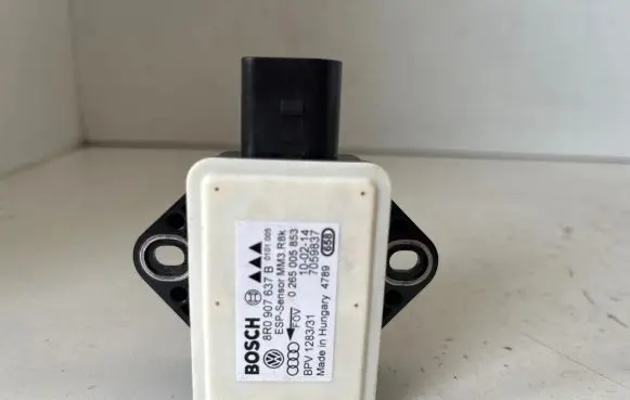 Audi A4 S4 B8 8K ESP acceleration yaw rate sensor 8R0907637B 7059837 0265005853
