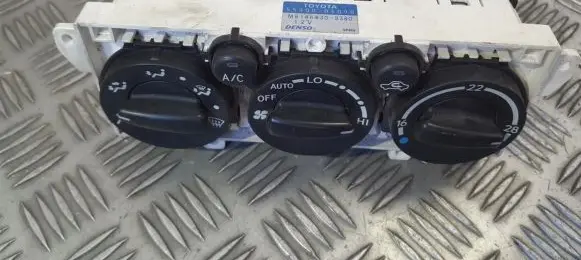 Toyota Avensis T220 Climate control unit 5590005090 55900-05090