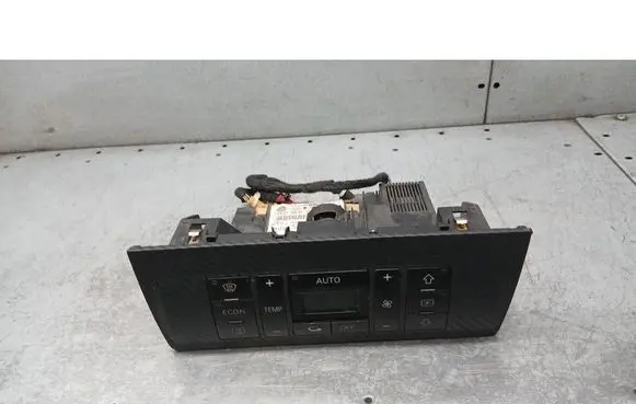 Audi A3 S3 8L Air conditioning/heating control unit 8L0820043K