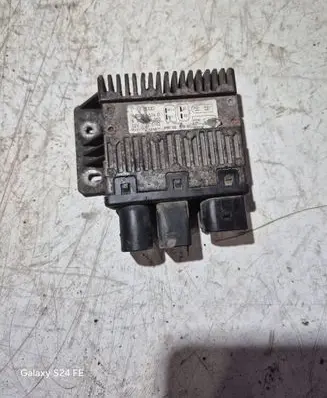 Volkswagen Transporter - Caravelle T5 Coolant fan relay 7H0919506D