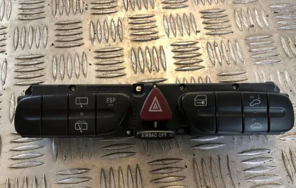 Mercedes-Benz C W203 Hazard light switch 2038219058 3306450200 20186878001