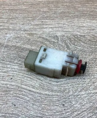 BMW 6 E24 Brake pedal sensor switch 1378210