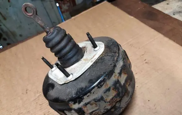 Jeep Grand Cherokee (WJ) Brake booster 52128102AB