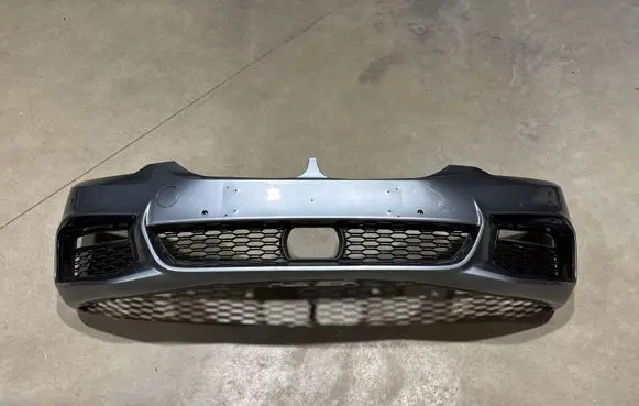 BMW 5 G30 G31 G38 Front bumper 8064928