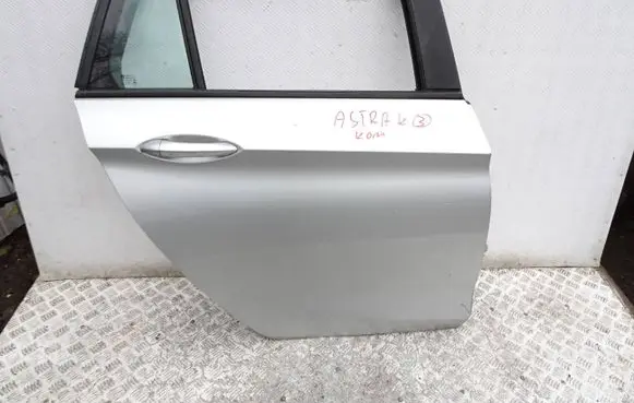 Opel Astra K Rear door 