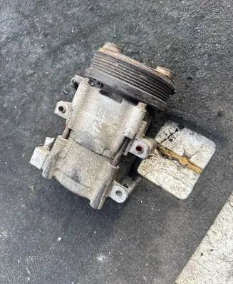 Ford Mondeo Mk III Air conditioning (A/C) compressor (pump) 
