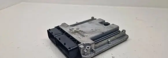 Volkswagen Transporter - Caravelle T5 Engine control unit/module 038906016T 1039S19654 0281012761