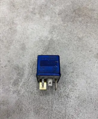 Audi A4 S4 B7 8E 8H Other relay 8A0951253