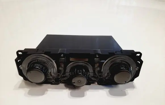 Mitsubishi Grandis Climate control/heater control trim 