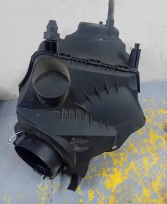 Audi A6 S6 C6 4F Air filter box 059133835E