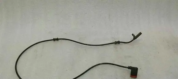 Mercedes-Benz SLK R172 ABS brake wheel speed sensor A1725400717