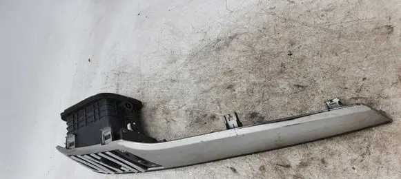 Nissan X-Trail T30 Dashboard side air vent grill/cover trim 070601