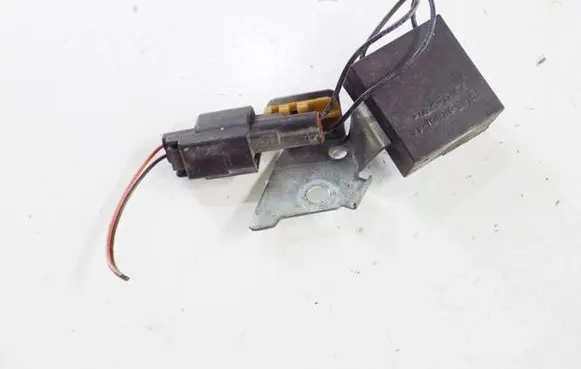 Jaguar S-Type Aerial antenna amplifier 2R8318801AA