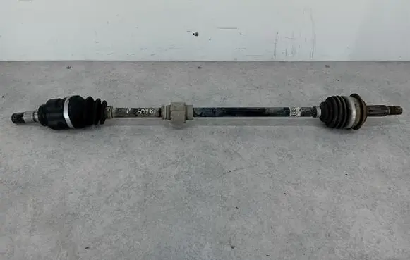Toyota Yaris Front driveshaft 