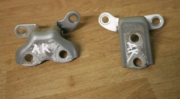 Toyota Avensis T250 Rear door hinge set 