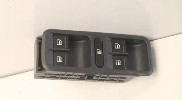 Skoda Fabia Mk2 (5J) Electric window control switch 1Z0959858B