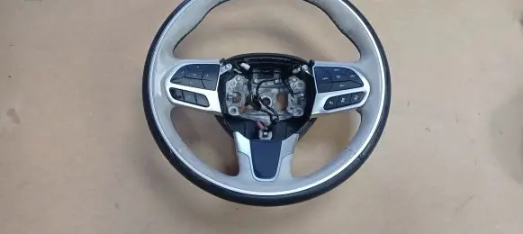 Chrysler Pacifica Steering wheel 2501865 T5S250776492